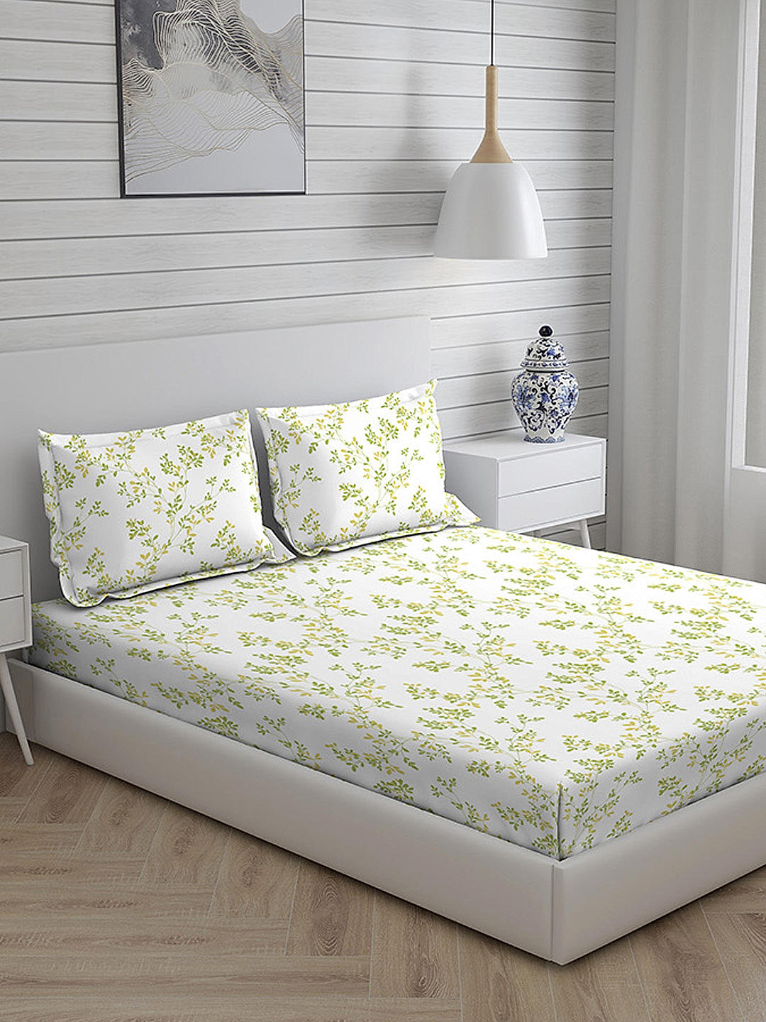 Iris Gaze Cotton Fine Light Green Colored Floral Print King Bed Sheet Set