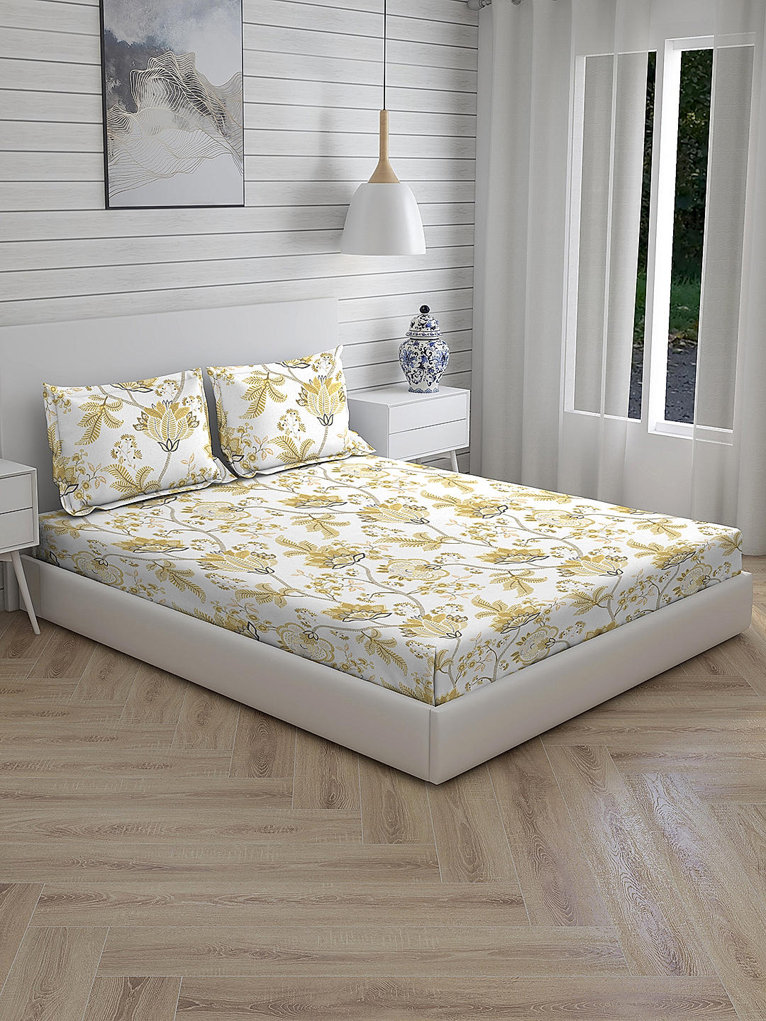 Iris Gaze-2 100% cotton Fine White/Yellow Colored Floral Print King Bed Sheet Set