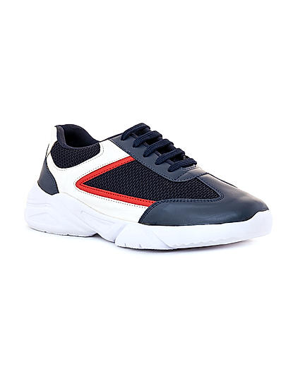 khadims trekking shoes