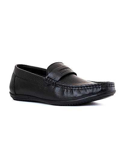 Buy Effortlessly Stylish Casual Loafers for Men | Khadim's