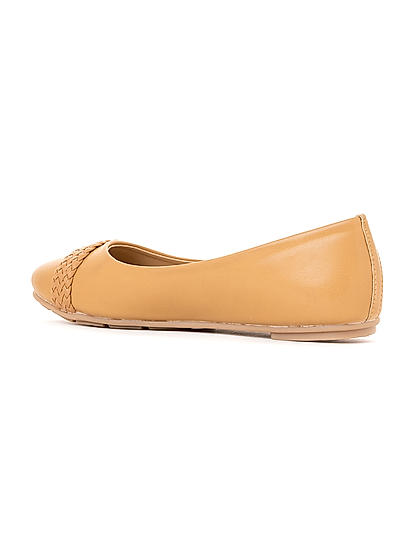 Exceptional women’s ballet flat shoes by Khadim online