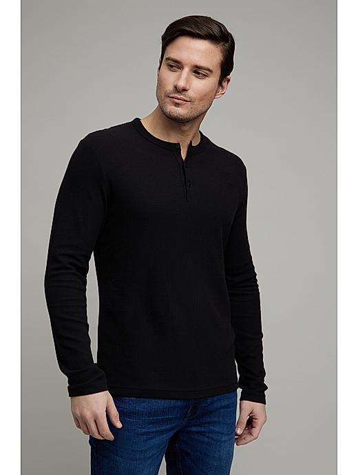 Buy Black Solid T-Shirts for Men Online at Celio