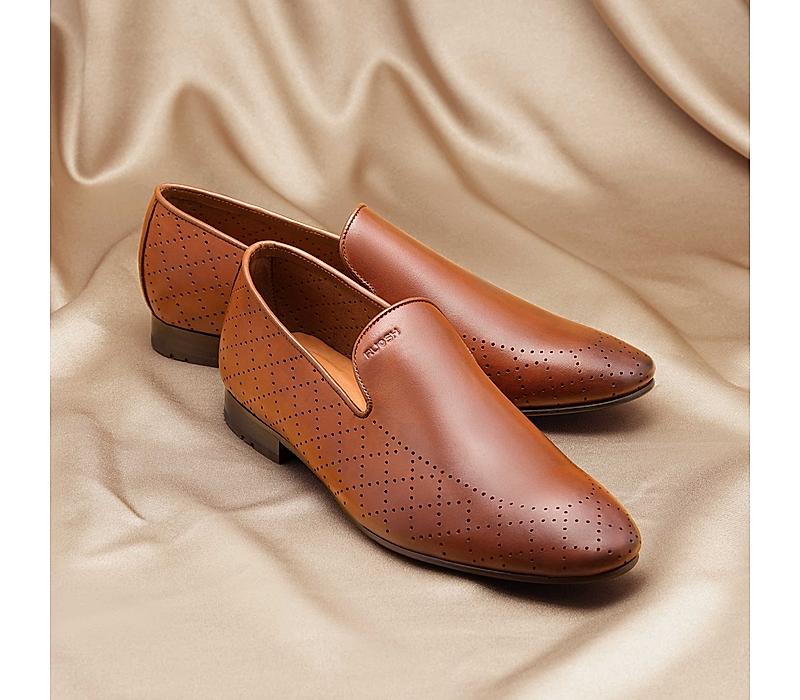 The Finn Tan Men Occasion Perforated Slip on Ruosh