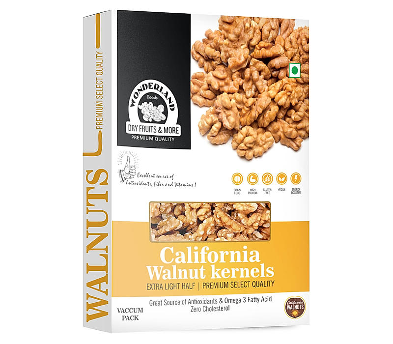 Wonderland Foods - Dry Fruits California Extra Light Walnuts Kernels (Akhrot Giri) 200g Box | Rich in Protein & Antioxidants | Low Calorie Nut | Walnut Kernels for Snacking & Baking