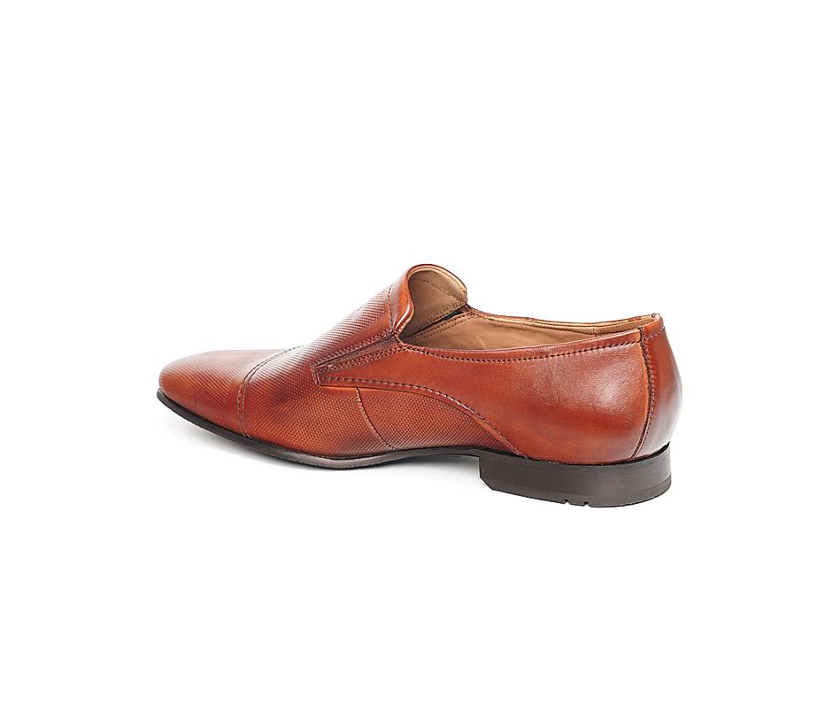 The LANDO Tan Men Slip-On Ruosh