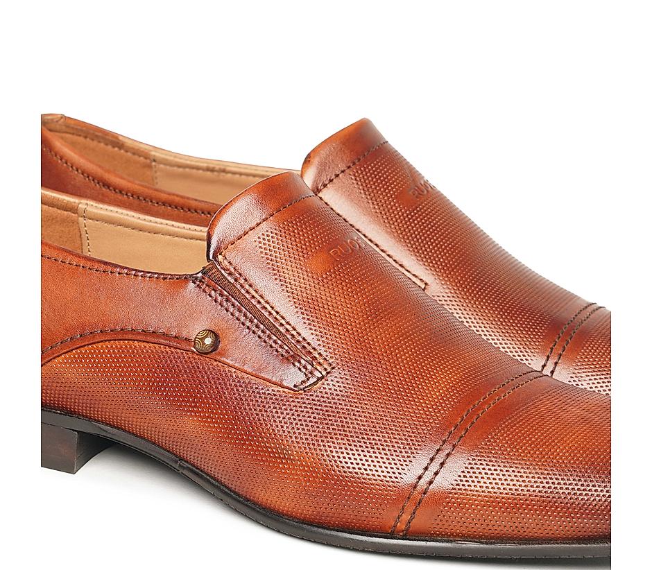 The LANDO Tan Men Slip-On Ruosh