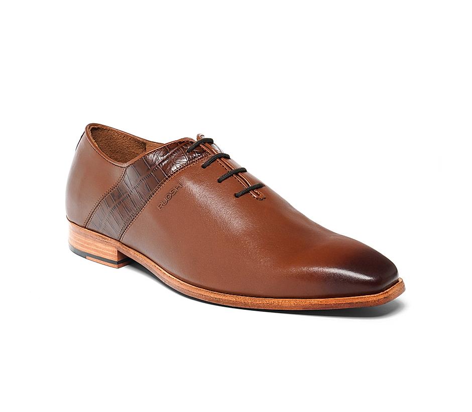 Man shoes at truworths shop