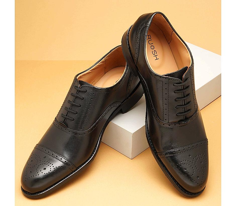 The Brogue Black Men Classic Oxford brogue Ruosh