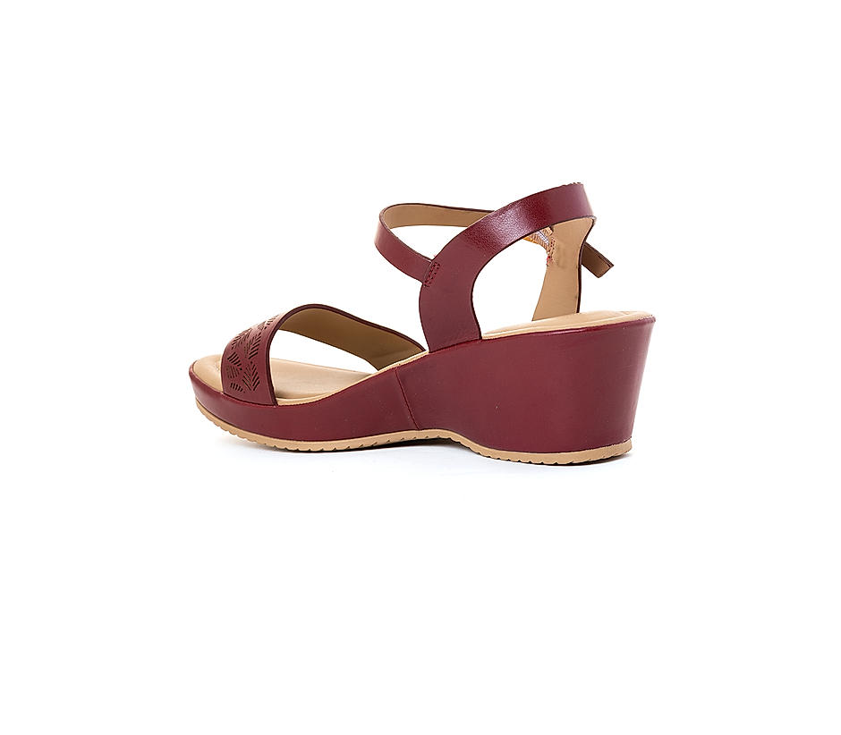 Buy Sharon By Khadim Women Maroon Casual Clog Sandal - UK 4 at