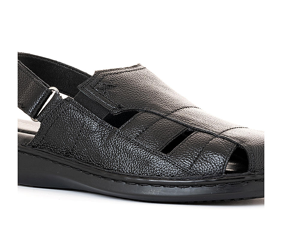 Buy Men Leather Sandals ǀ Earth 7035 Online at Best Price in India  Urban  Country