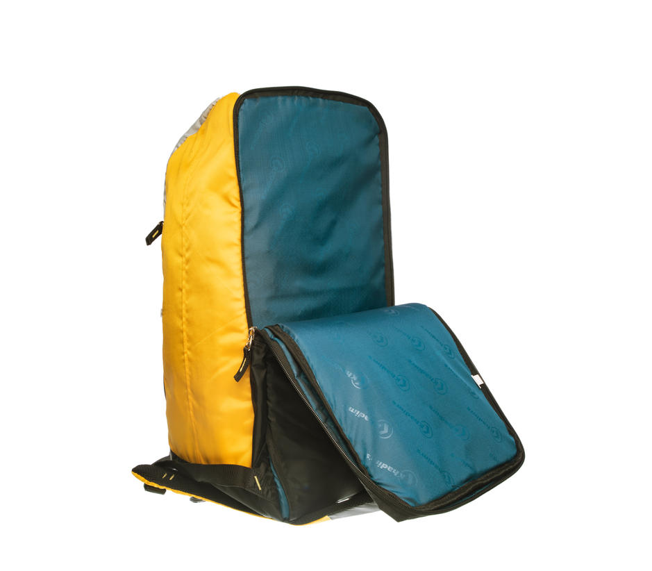 Khadim Men Yellow Duffel Bag