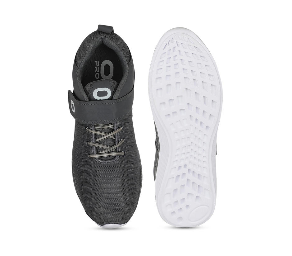 Pro Men Grey Sports/Fitness Sneakers 